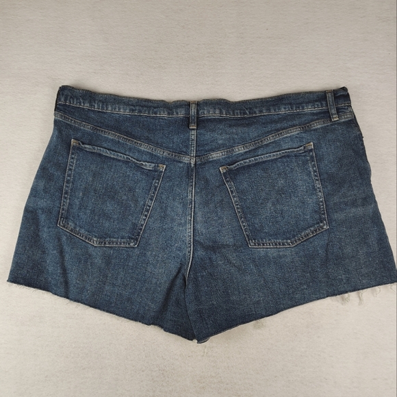 NWT Old Navy higher High Rise Sky-Hi Distressed A Line Shorts In Blue Size 26W - Picture 3 of 6